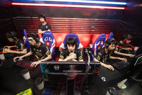 此感到非常 此感到非常