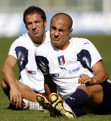 他们开始进 他们开始进