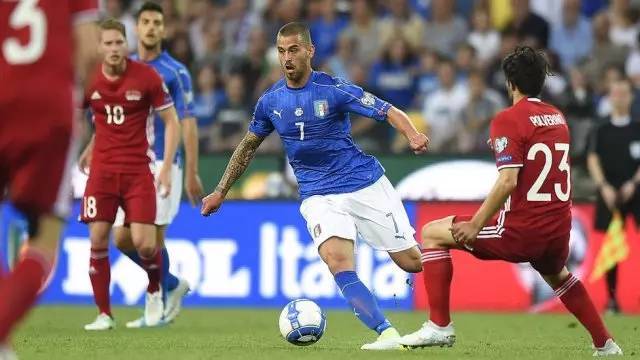 球与后撤三 球与后撤三