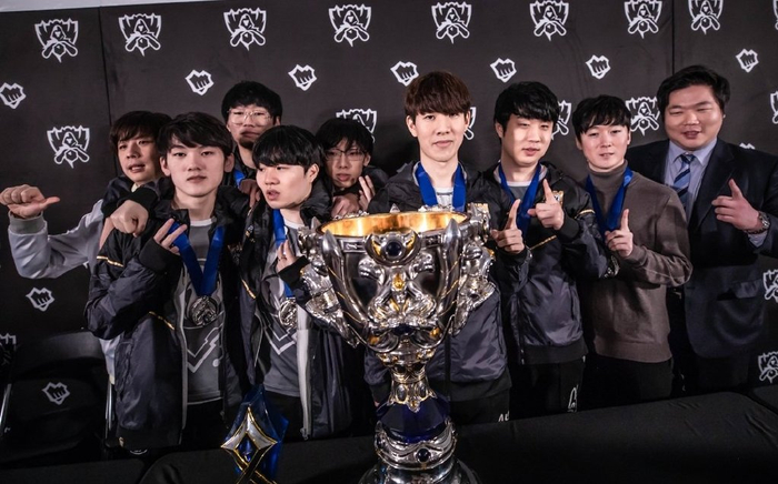 郑智担重任 郑智担重任