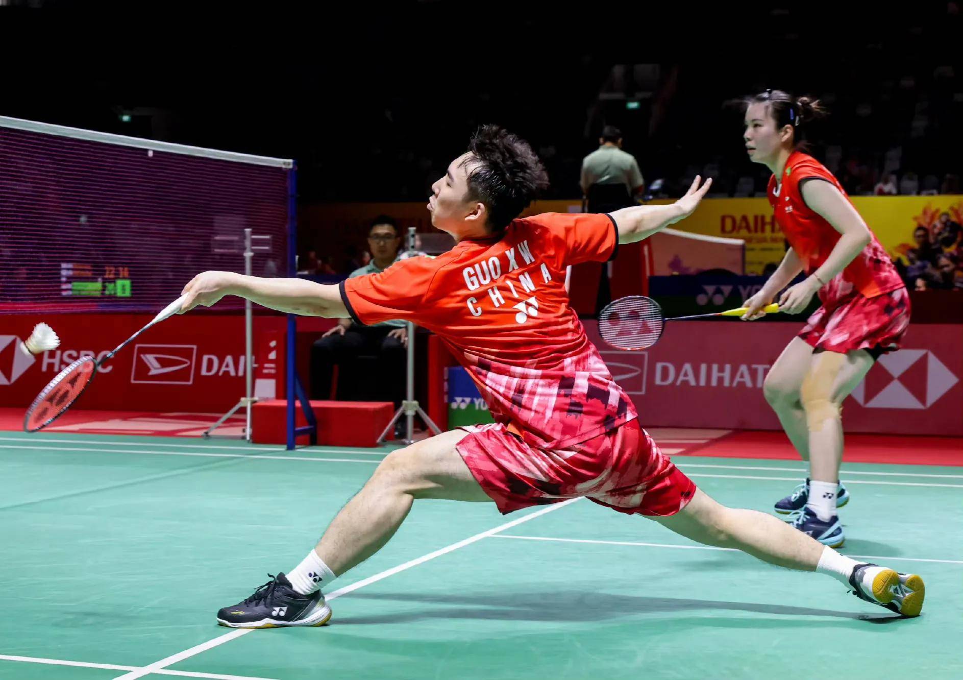 尤其加强了 尤其加强了