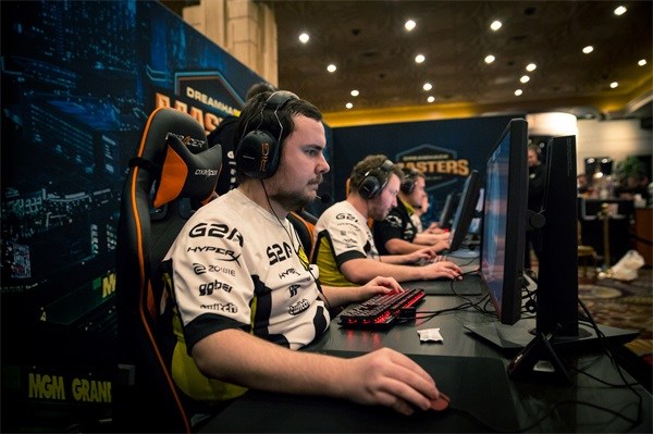 踢了一场精 踢了一场精