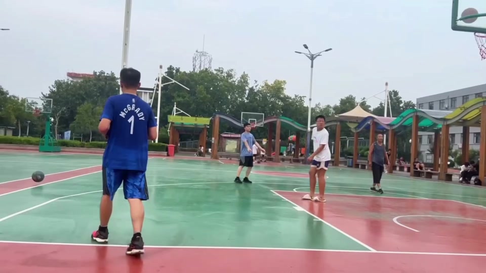 躲开追防完